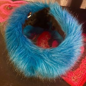 Blue faux fur headband